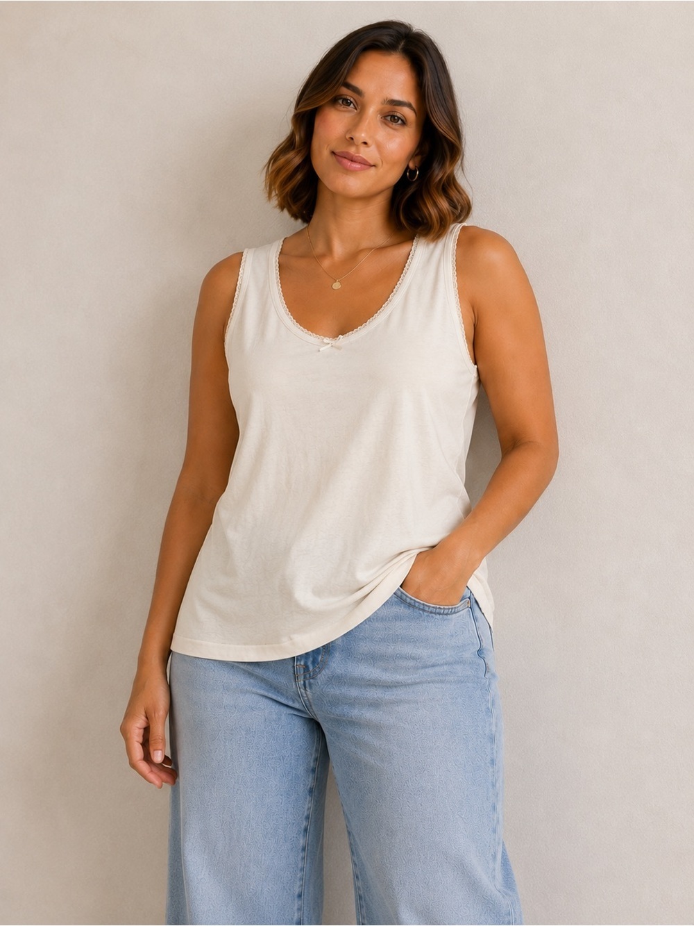 Cuddl Duds Cream Sleeveless Tank Top